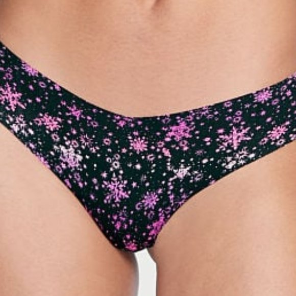 Last Pair L Snowflake SEXY ILLUSIONS BY VS No-Show Thong Holiday Panty Christmas - Picture 1 of 11
